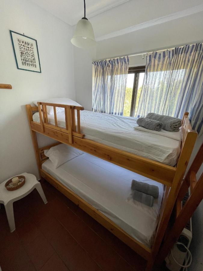 Stunning Beachfront Apartment Strátos Nerántza Esterno foto